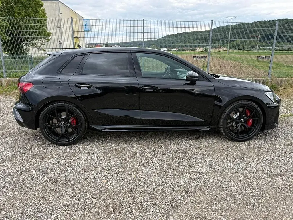 Gebraucht Audi RS3 Sport 400 PS (294 kW) 2026 Schwarz Limousine