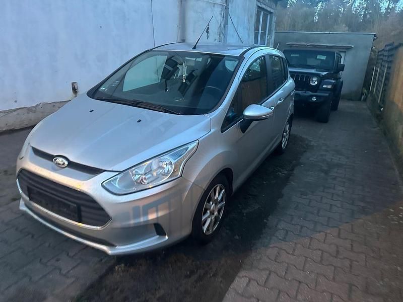 Gebraucht Ford B-MAX Trend 101 PS (74 kW) 2013 Silber Van / Kleinbus