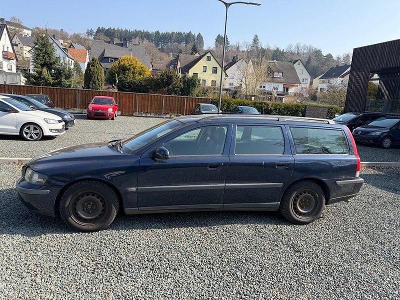 Gebraucht Volvo V70 140 PS (102 kW) 2001 Blau Kombi