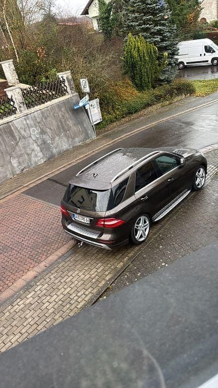 Gebraucht Mercedes ML350 258 PS (189 kW) 2013 Braun SUV