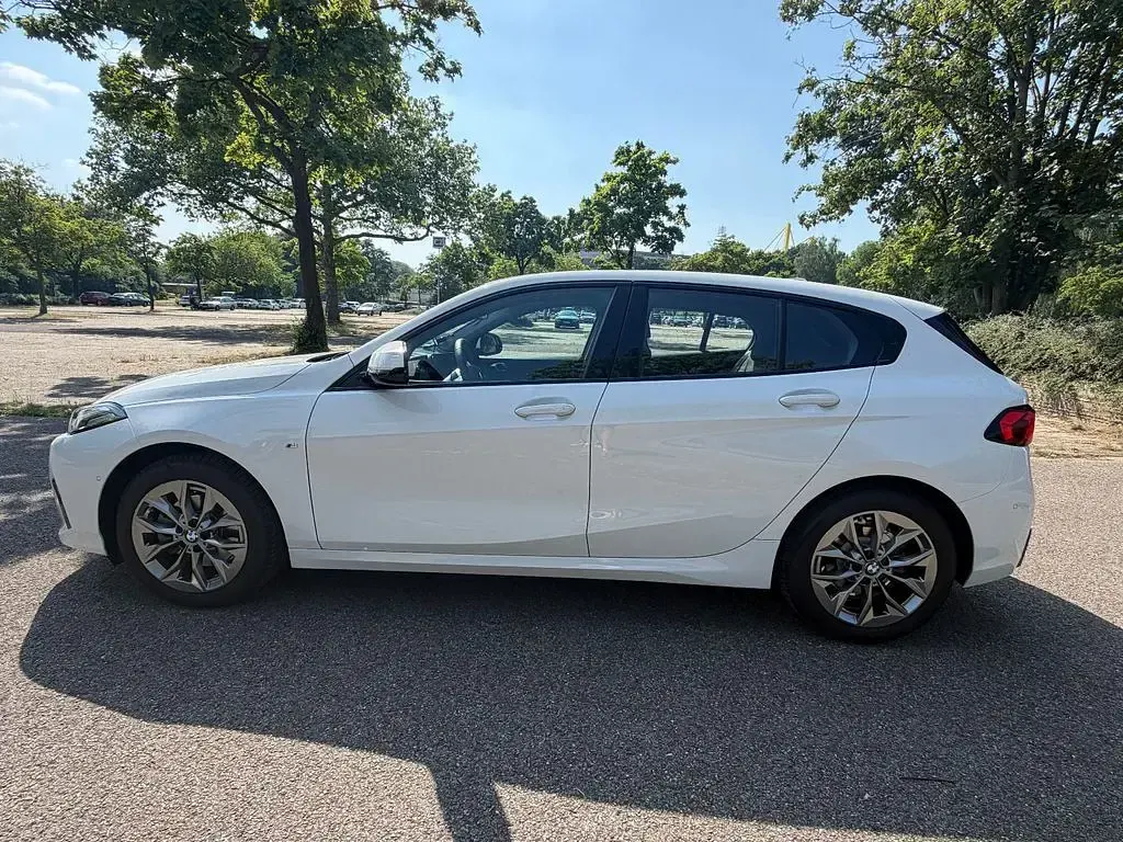 Gebraucht BMW 120 170 PS (125 kW) 2025 Weiß Kleinwagen
