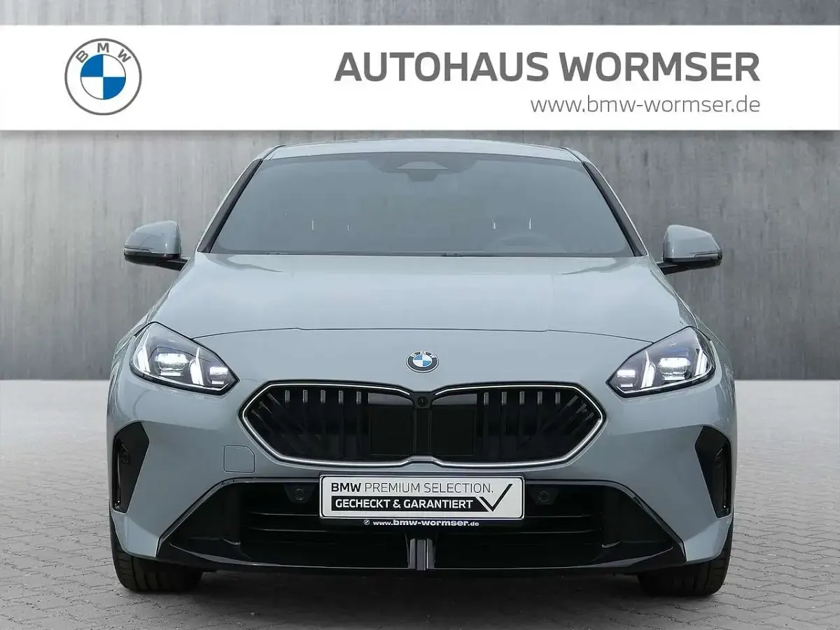 Gebraucht BMW 120 M Sport 150 PS (110 kW) 2025 M brooklyn grau Kleinwagen
