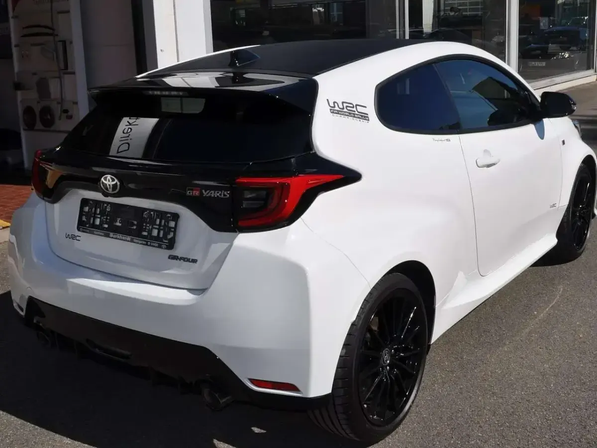 Gebraucht Toyota Yaris 261 PS (191 kW) 2022 Weiß Kleinwagen