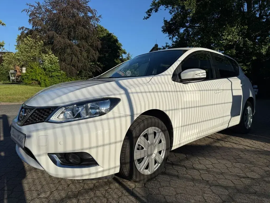 Gebraucht Nissan Pulsar Visia 110 PS (80 kW) 2017 Weiß Kleinwagen