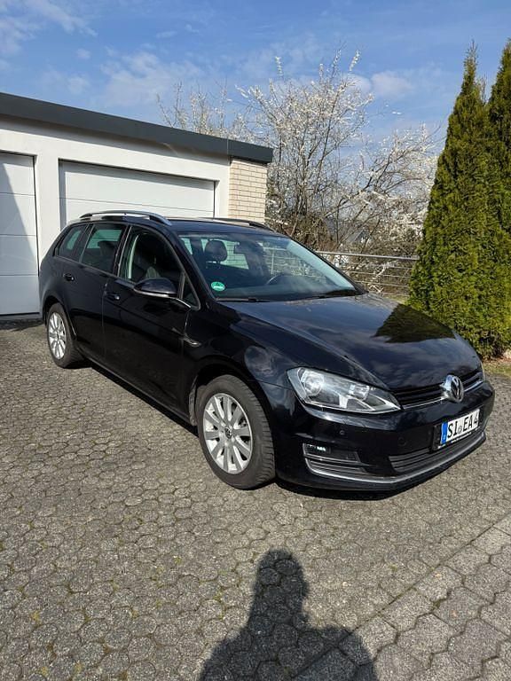 Gebraucht VW Golf VII LOUNGE 110 PS (80 kW) 2015 Schwarz Kombi