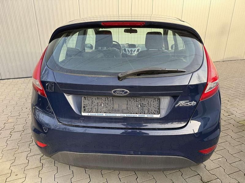 Gebraucht Ford Fiesta Ambiente 60 PS (44 kW) 2009 Blazerblau Kleinwagen