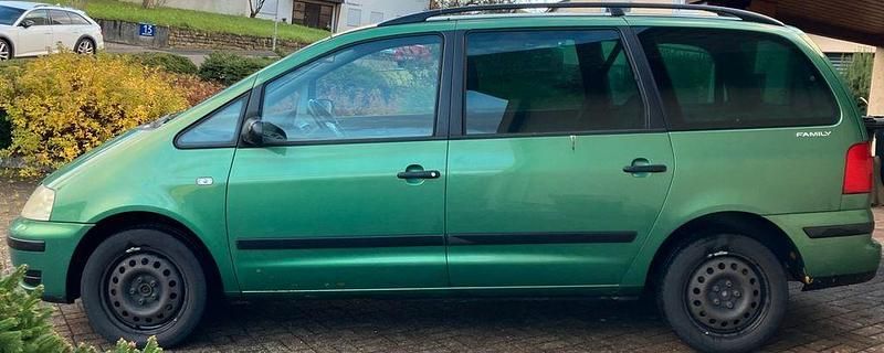 Grün Gebraucht 2002 VW Sharan Family Van / Kleinbus | 2.250 € (Guter Preis) - Bild 1/4