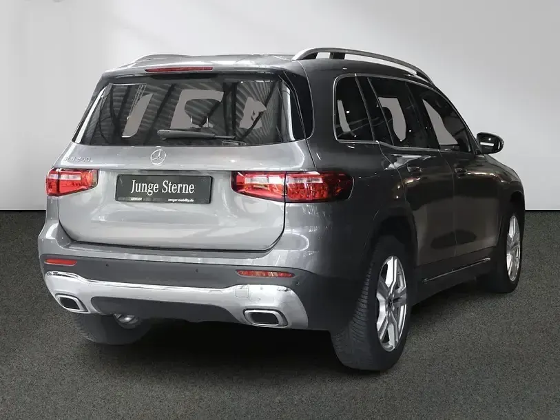 Gebraucht Mercedes GLB250 Progressive 224 PS (164 kW) 2021 Grau SUV