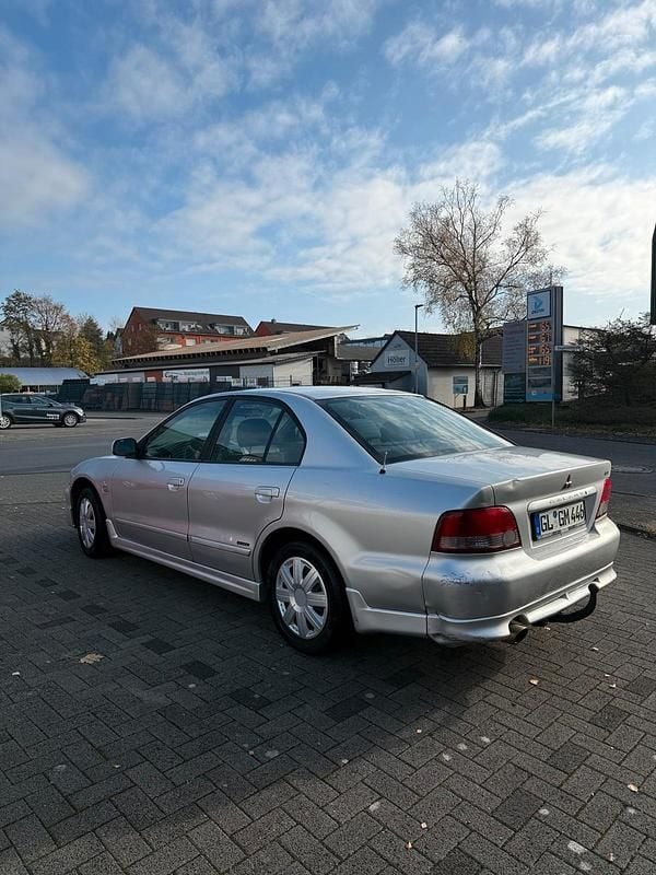 Gebraucht Mitsubishi Galant 144 PS (105 kW) 2001 Silber Limousine