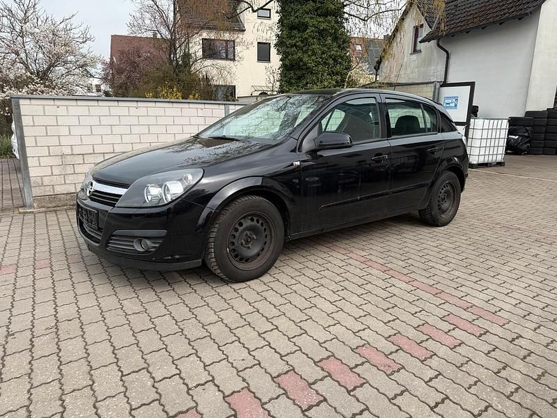Gebraucht Opel Astra 105 PS (77 kW) 2007 Schwarz Kleinwagen