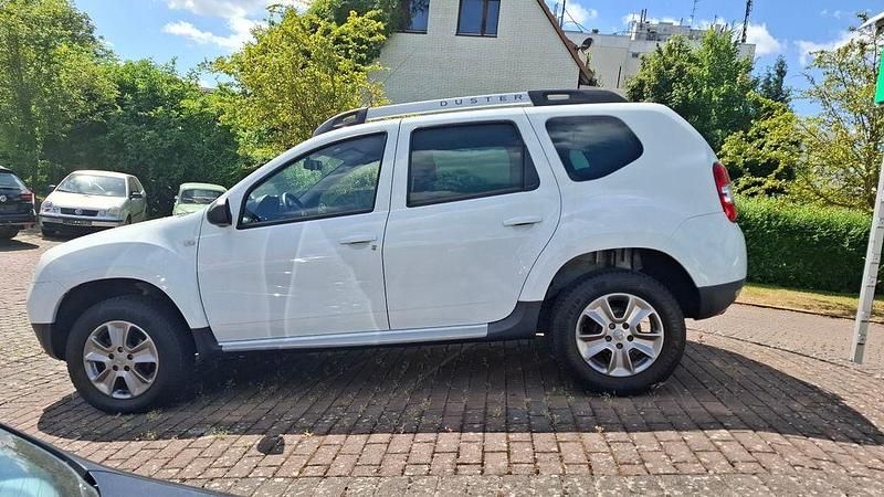 Gebraucht Dacia Duster 105 PS (77 kW) 2015 Weiß SUV