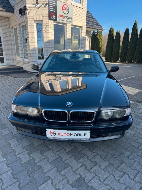 Schwarz Gebraucht 2000 BMW 735 Sport Line Limousine | 6.490 € (Fairer Preis) - Bild 1/4
