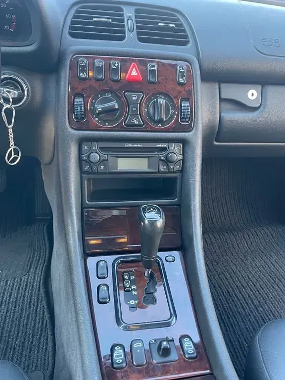Gebraucht Mercedes CLK320 Elegance 218 PS (160 kW) 2000 Silber Coupé