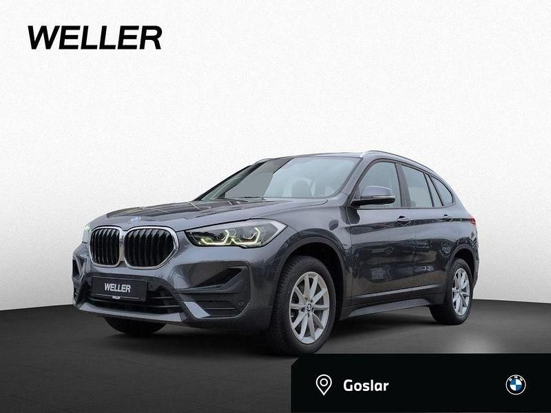 Mineralgrau Gebraucht 2021 BMW X1 Advantage SUV | 22.270 € (Fairer Preis) - Bild 1/4