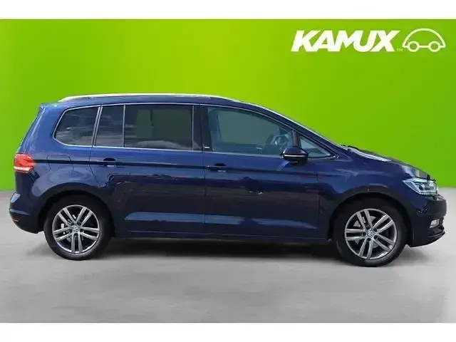 Gebraucht VW Touran Comfortline 150 PS (110 kW) 2017 Blau Van / Kleinbus