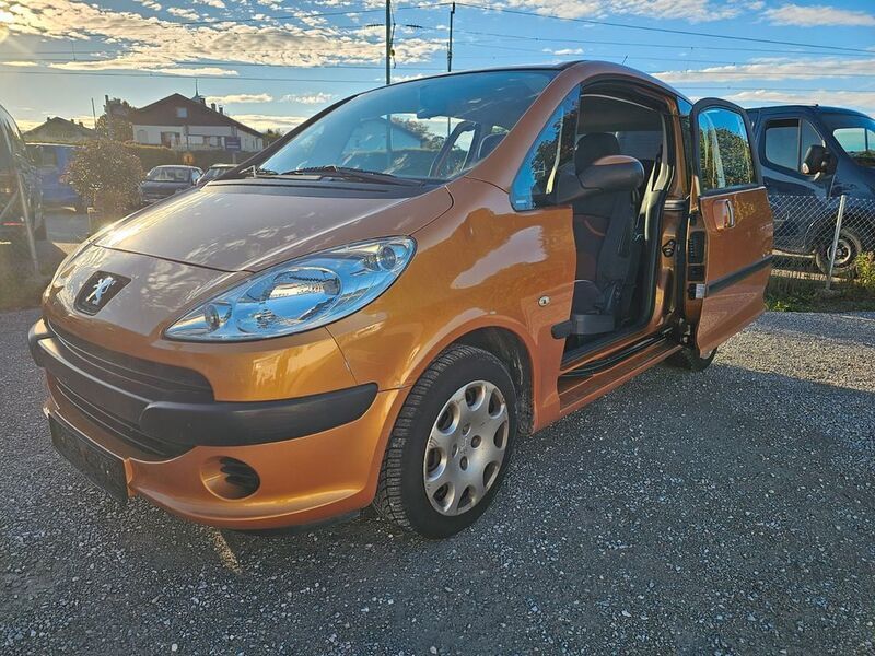 Orange Gebraucht 2005 Peugeot 1007 Filou Kleinwagen | 3.555 € (Etwas zu teuer) - Bild 1/4