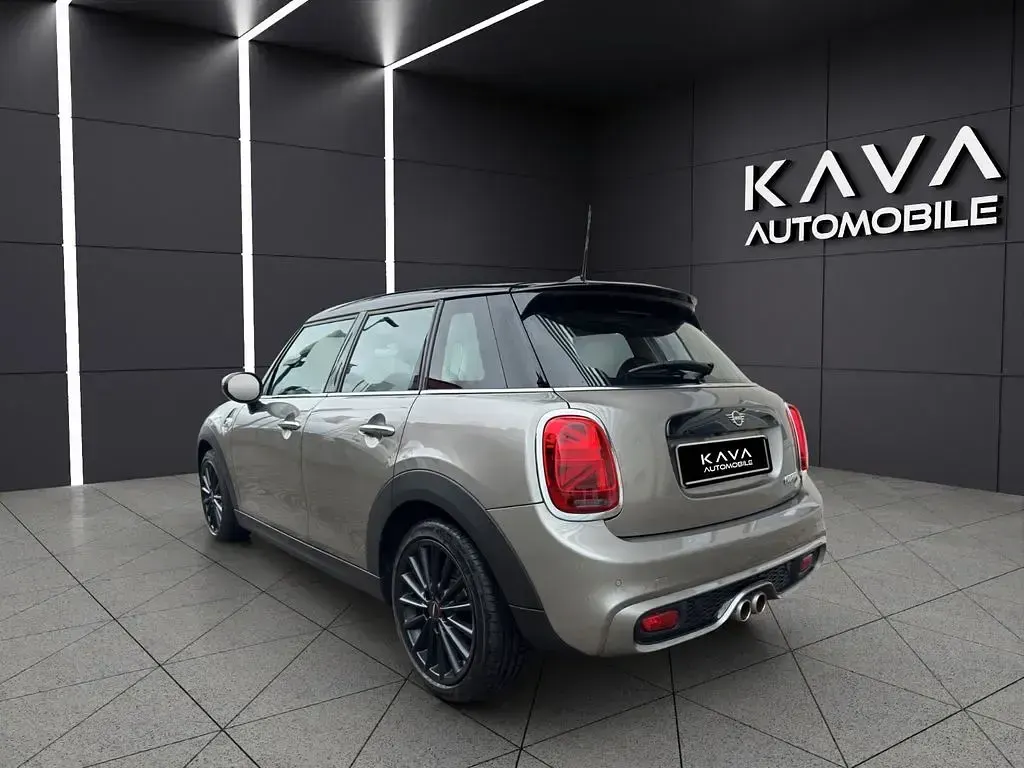 Gebraucht Mini Cooper S Chili 192 PS (141 kW) 2019 Silber Kleinwagen