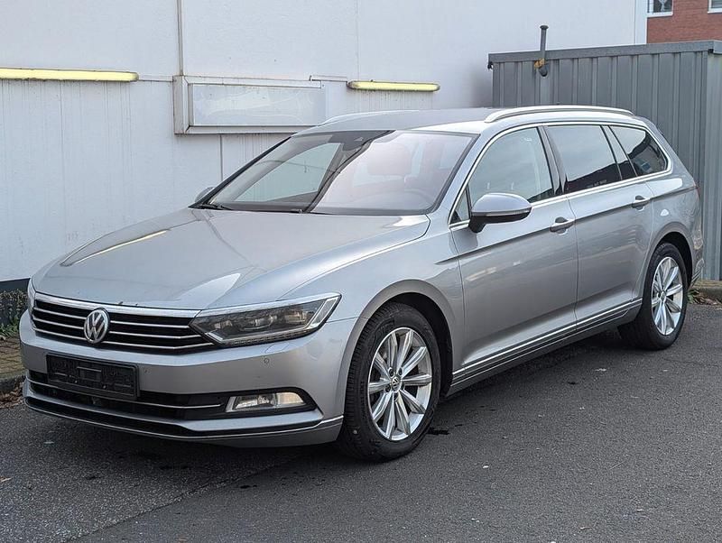 Gebraucht VW Passat Highline 150 PS (110 kW) 2018 Pyritsilber metallic Kombi