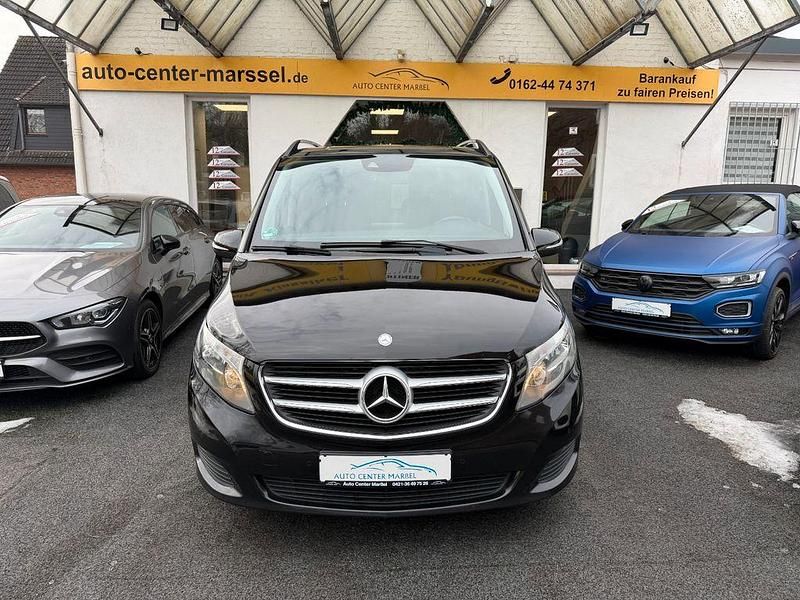 Gebraucht Mercedes V220 163 PS (119 kW) 2016 Schwarz Van / Kleinbus