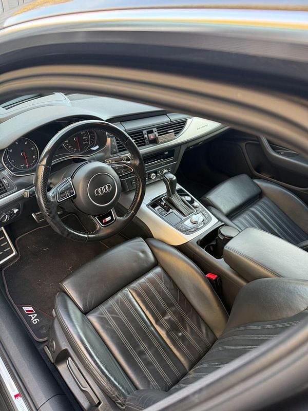 Gebraucht Audi A6 Ambiente 272 PS (200 kW) 2015 Grau Kombi