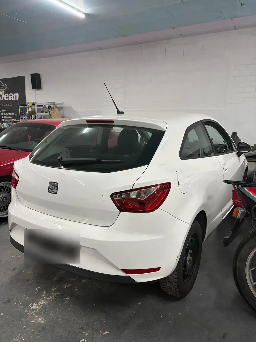 Gebraucht Seat Ibiza 60 PS (44 kW) 2015 Weiß Kleinwagen