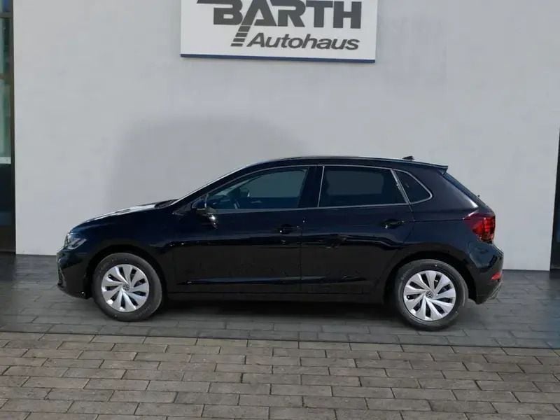 Gebraucht VW Polo Life 95 PS (69 kW) 2023 Schwarz Kleinwagen