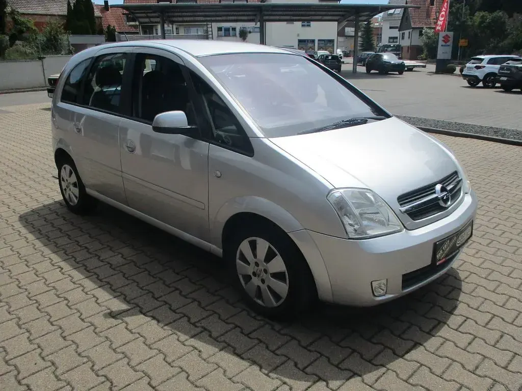 Gebraucht Opel Meriva Cosmo 125 PS (91 kW) 2005 Silber Van / Kleinbus