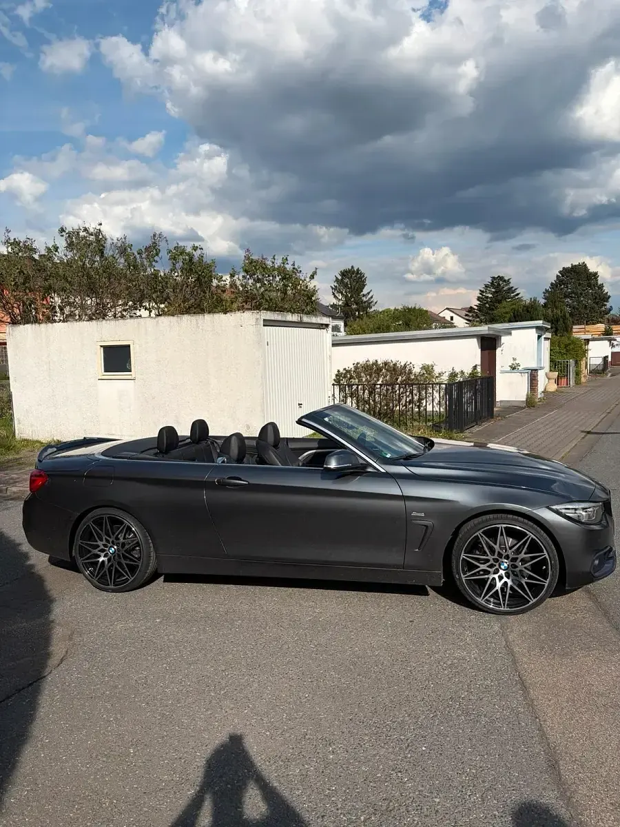 Gebraucht BMW 440 326 PS (239 kW) 2017 Grau Cabrio
