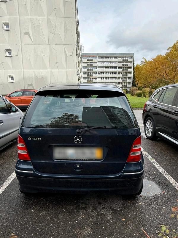 Gebraucht Mercedes A190 Elegance 125 PS (91 kW) 2002 Blau Kleinwagen