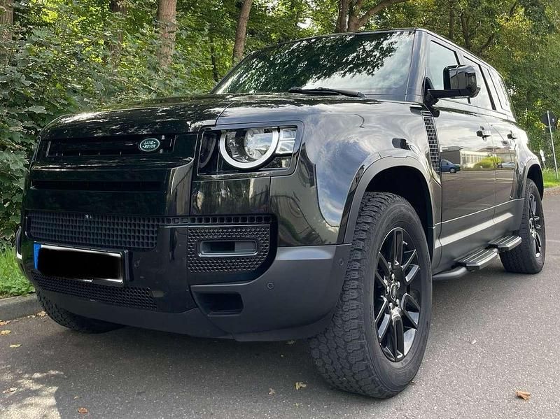Schwarz Gebraucht 2021 Land Rover Defender SUV | 52.800 € (Etwas zu teuer) - Bild 1/4