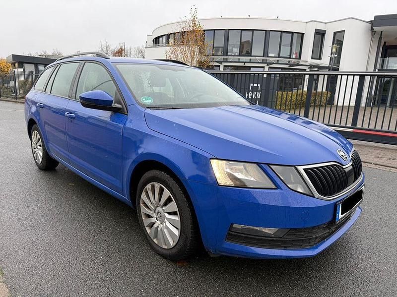 Blau Gebraucht 2019 Skoda Octavia Kombi | 6.500 € (Fairer Preis) - Bild 1/4