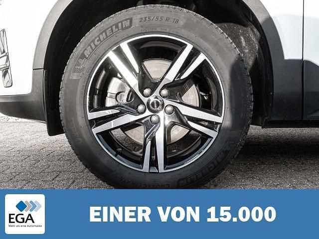 Gebraucht Volvo XC40 Plus 197 PS (144 kW) 2023 Metallic SUV