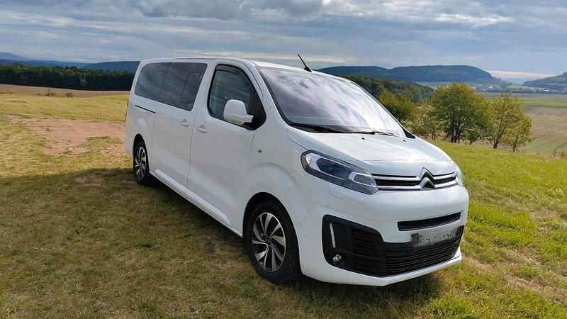Weiß Gebraucht 2018 Citroën Spacetourer Business Class Van | 25.700 € (Teuer) - Bild 1/4