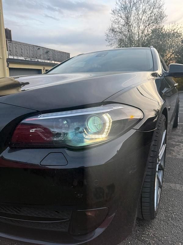 Gebraucht BMW 525 204 PS (150 kW) 2012 Schwarz Kombi