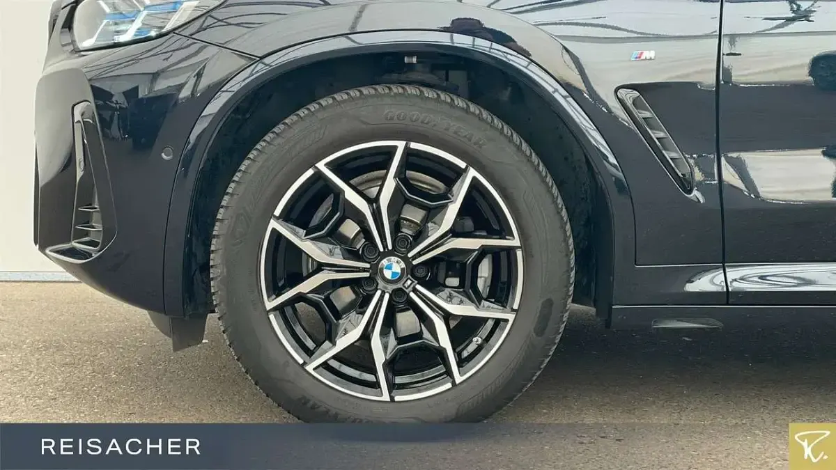 Gebraucht BMW X3 M Sport 184 PS (135 kW) 2023 Carbonschwarz metallic SUV