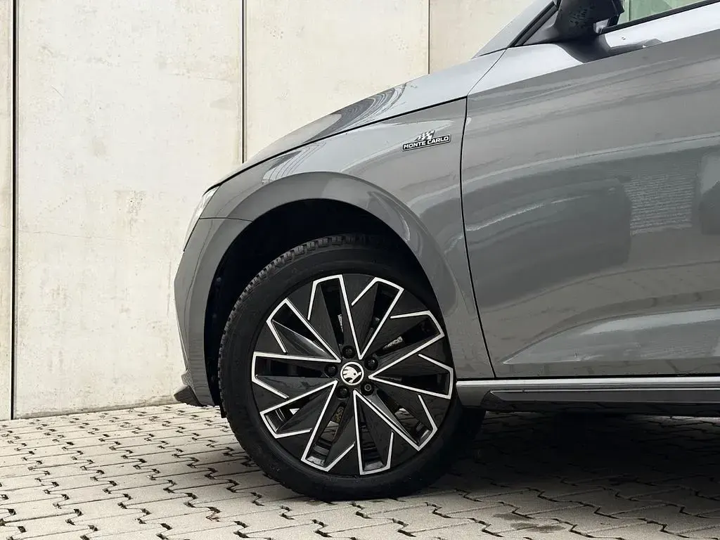 Gebraucht Skoda Scala Monte Carlo 150 PS (110 kW) 2024 Grau Kleinwagen