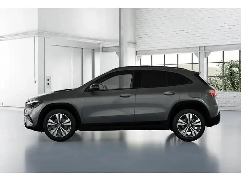 Gebraucht Mercedes GLA200 Progressive 163 PS (119 kW) 2025 Metalliclack mountaingrau SUV