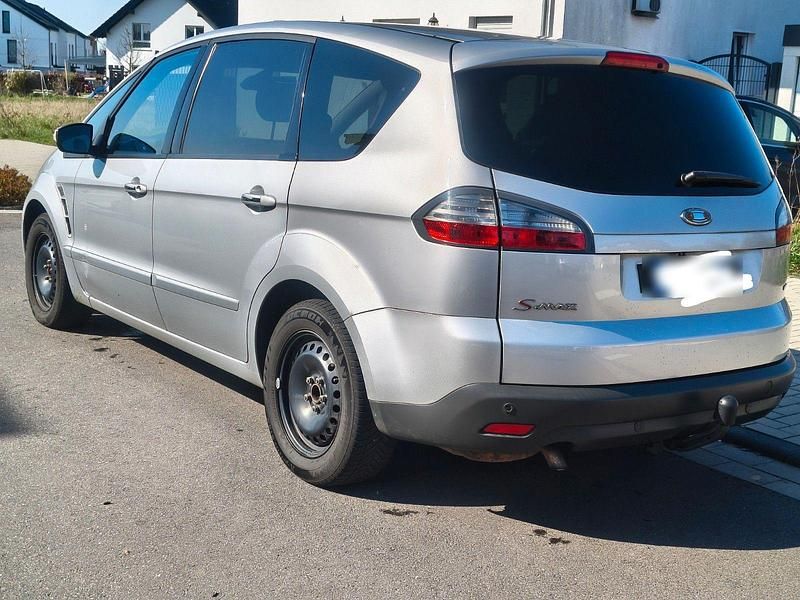 Gebraucht Ford S-MAX Trend 145 PS (106 kW) 2009 Silber Van / Kleinbus