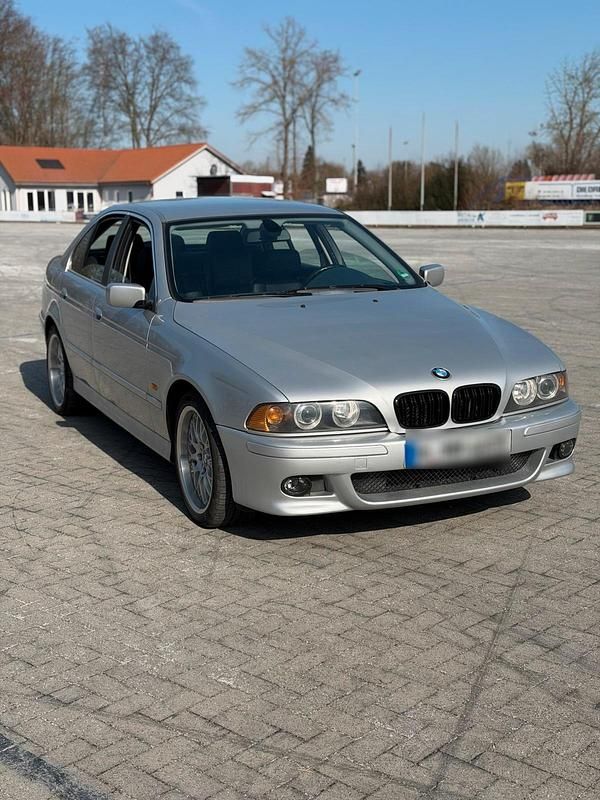 Gebraucht BMW 520 170 PS (125 kW) 2001 Silber Limousine
