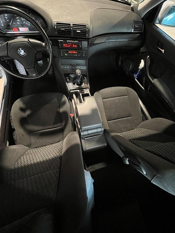 Second-hand BMW 320 150 CP (110 kW) 2000 Argintiu Coupe