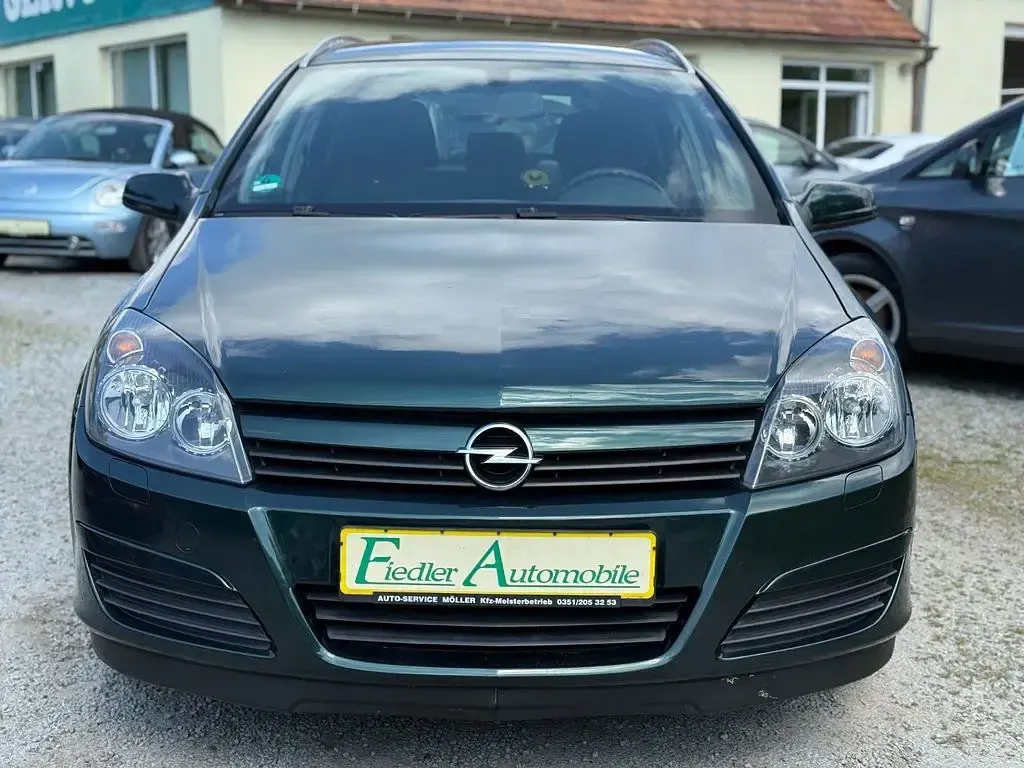 Gebraucht Opel Astra Edition 90 PS (66 kW) 2005 Grün Limousine