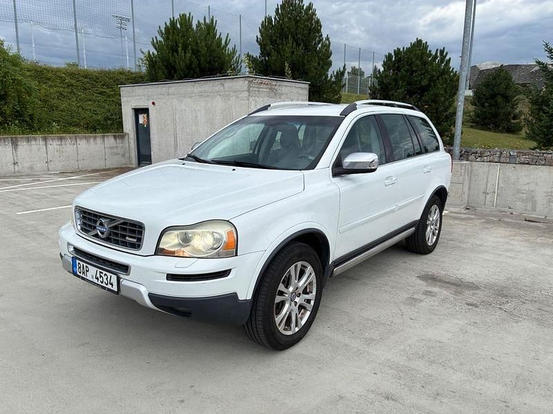Weiß Gebraucht 2010 Volvo XC90 R-Design SUV | 8.990 € (Fairer Preis) - Bild 1/4