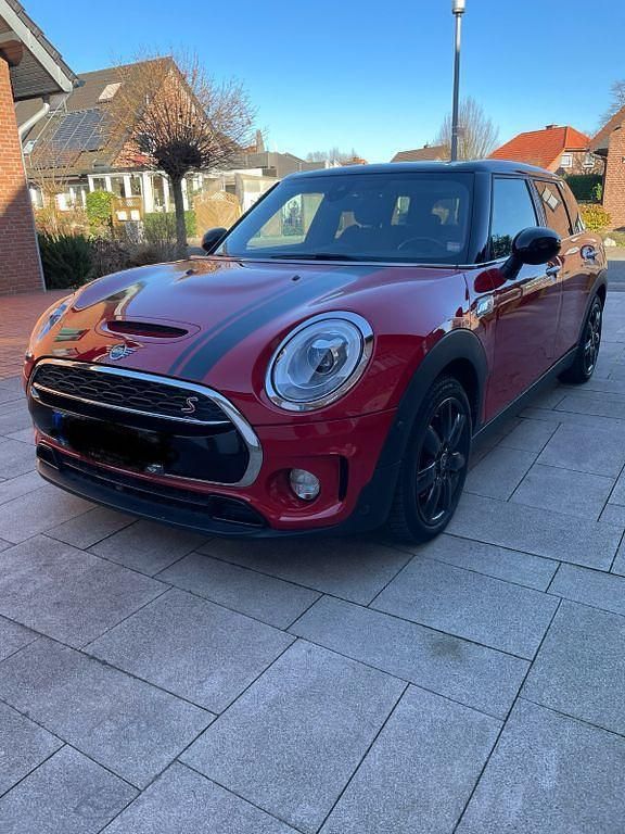 Rot Gebraucht 2019 Mini Cooper SD Clubman Kombi | 21.499 € (Fairer Preis) - Bild 1/4