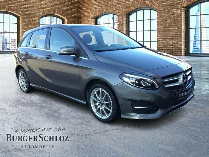 Gebraucht Mercedes B180 122 PS (89 kW) 2018 Metalliclack mountaingrau Van / Kleinbus