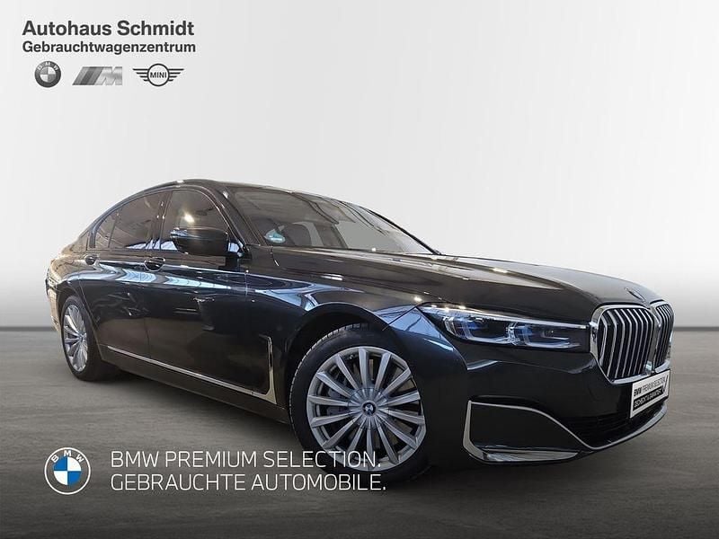 Gebraucht BMW 750 530 PS (389 kW) 2021 Grau Limousine