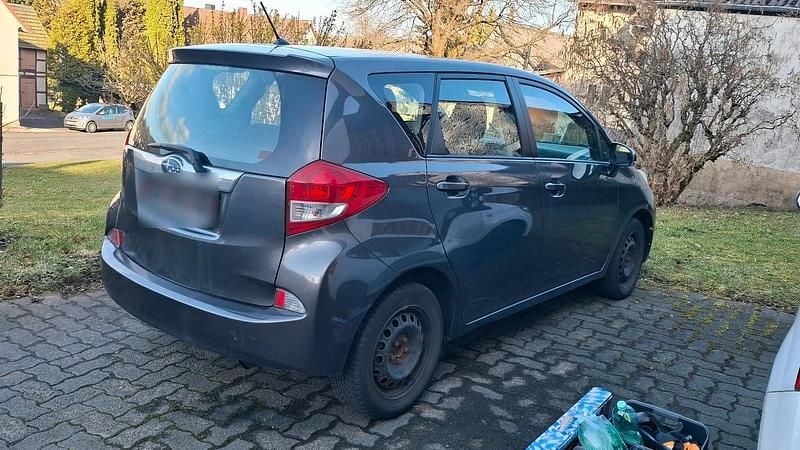 Gebraucht Subaru Trezia 99 PS (72 kW) 2013 Grau Kleinwagen