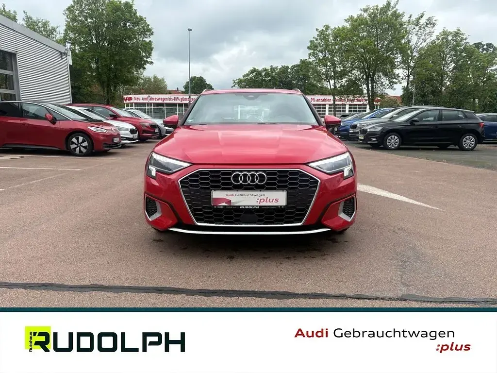 Gebraucht Audi A3 Advanced 110 PS (80 kW) 2022 Tangorot metallic Limousine