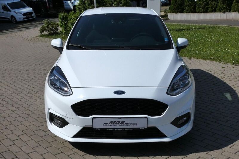 Gebraucht Ford Fiesta ST-Line 140 PS (102 kW) 2018 Frostweiß Kleinwagen