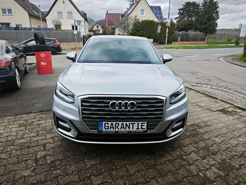 Gebraucht Audi Q2 S-Line 150 PS (110 kW) 2019 Florettsilber metallic SUV