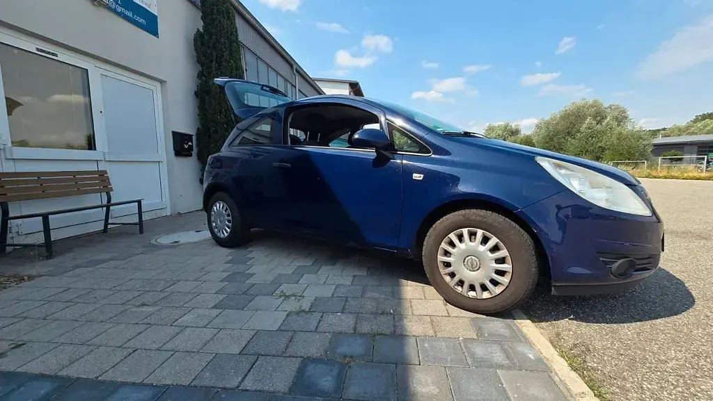 Gebraucht Opel Corsa 60 PS (44 kW) 2009 Blau Kleinwagen